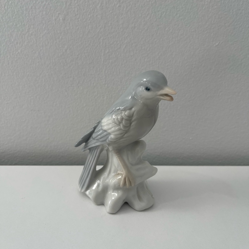 Porcelain Bird Figurine - Gray